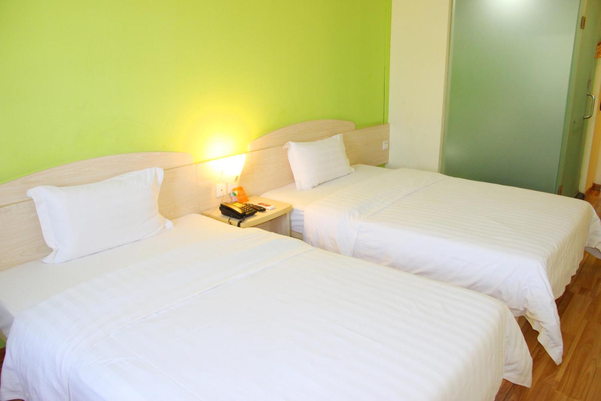 7Days Inn Beijing Laiguangying Exterior photo